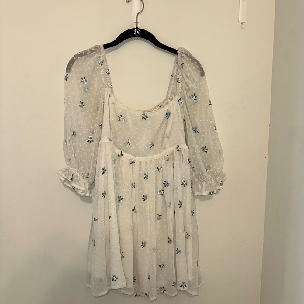 Francesca’s Floral Sheer Sleeve Dress